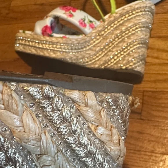 Betsey Johnson Floral Wedges - White and Pink - Picture 10 of 10